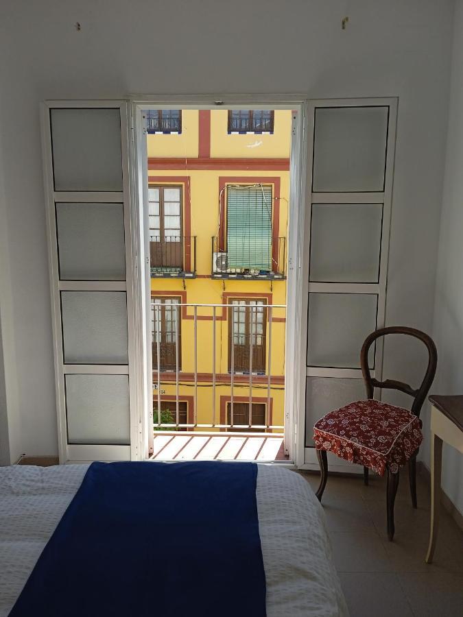 Apartamento Casco Antiguo Exterior Unico En Segunda Planta En Un Edificio De De Dos Plantas Sevilla Exterior foto